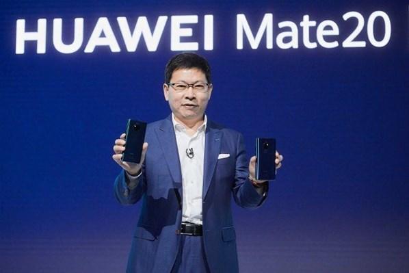 Huawei yeni amiral gemisini tanıttı