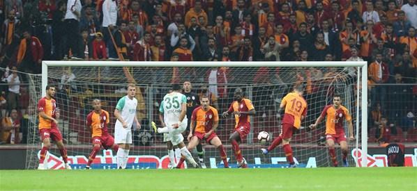 G.Saraya Bursa freni 2 gol, 1 penaltı...