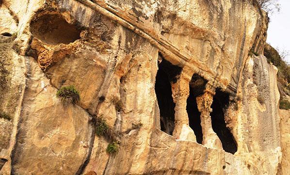 ‘Kaya Mezarları’ turizme kazandırılacak