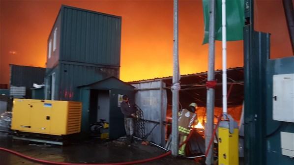 Son dakika: İstanbulda fabrikalar yanıyor