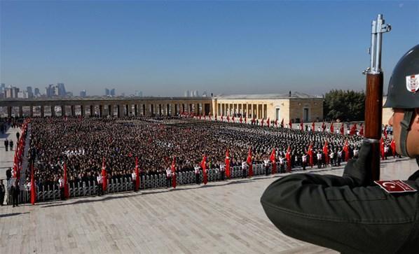 Cumhurbaşkanı Erdoğandan Anıtkabirde dikkat çeken mesaj