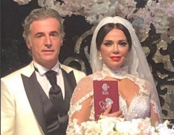 Murat Parasayar ve Burçin Özevin evlendi