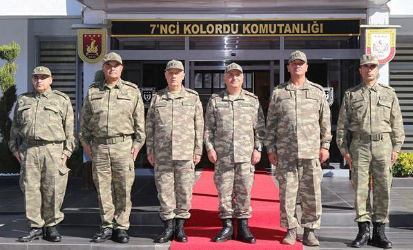 Komutanlar Diyarbakırda denetlemelerde bulundu