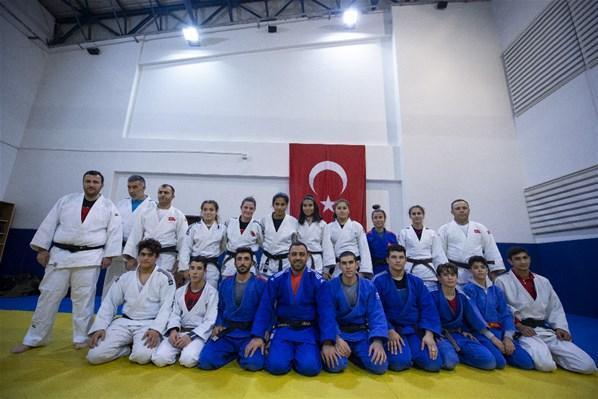 Hamza Yerlikaya, milli judocularla tatamiye çıktı
