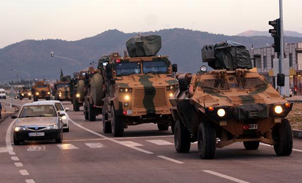 Hatay sınırına 40 askeri araç sevk edildi