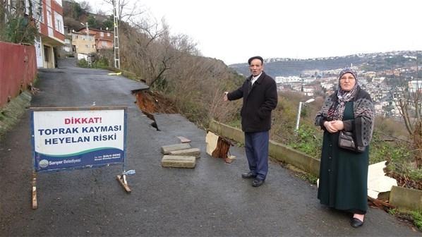 Sarıyerde yol çöktü, mahalle sakinleri tedirgin