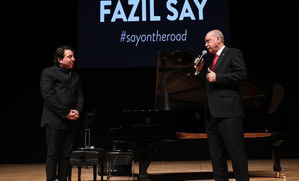 Cumhurbaşkanı Erdoğan, Fazıl Sayın konserine katıldı