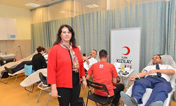 Cumhurbaşkanlığı çalışanlarından kan bağışı kampanyasına destek