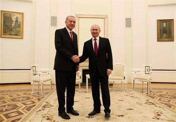 Moskovada kritik zirve Cumhurbaşkanı Erdoğan, Putin ile görüştü