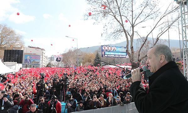 Cumhurbaşkanı Erdoğan: Siz nasıl kol kola giriyorsunuz