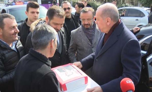 Cumhurbaşkanı Erdoğana doğum günü sürprizi