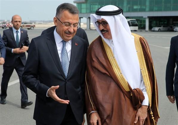 Cumhurbaşkanı Yardımcısı Oktay, Katardaki askerleri ziyaret etti