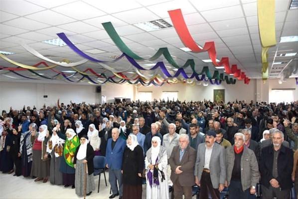 HDPnin kutlama programında skandal görüntüler