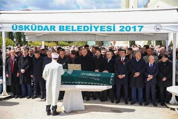 Cumhurbaşkanı Erdoğan, cenaze namazına katıldı