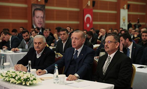 Cumhurbaşkanı Erdoğan, İstanbul teşkilatı ile toplantı yaptı