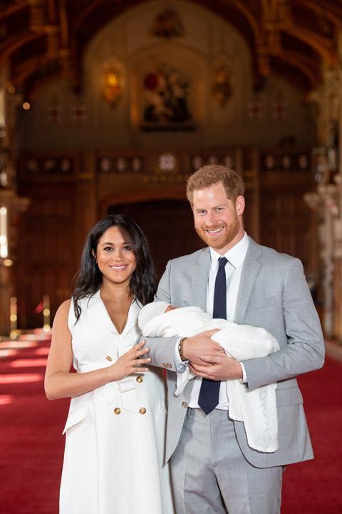 Prens Harry ve Meghan Markleın bebeğinden ilk fotoğraf