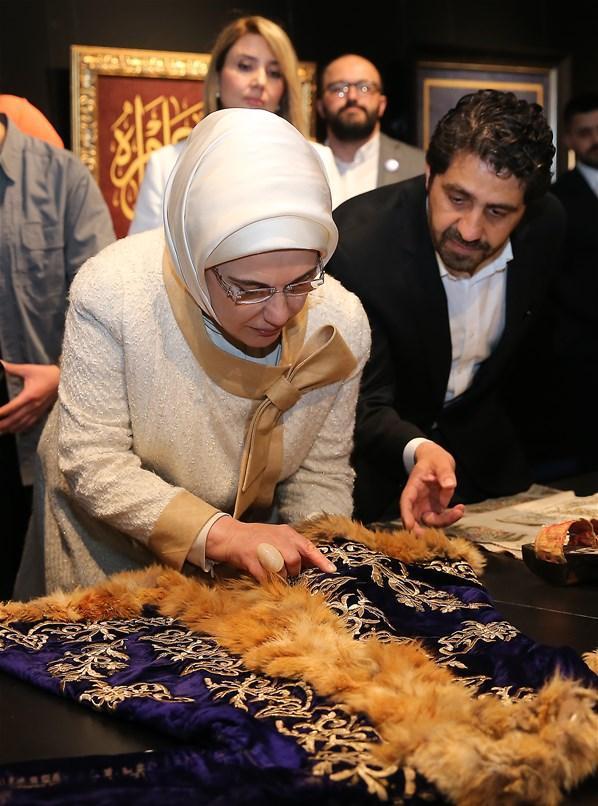 Emine Erdoğan, Çamlıca Camisinde sergi açılışı yaptı