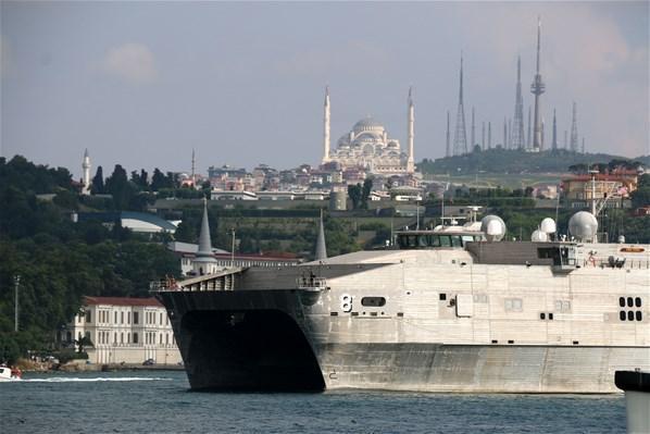 ABD askeri gemisi Boğazdan geçti