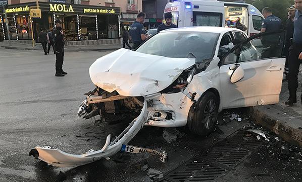 Ankarada feci kaza İki kadın kanlar içinde kaldı