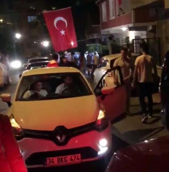 İstanbulda şoke eden görüntüler Tüneli kapatıp havaya ateş açtılar…
