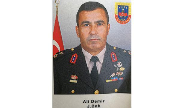 Yol koşusunda hayatını kaybeden Binbaşı Ali Demir toprağa verildi