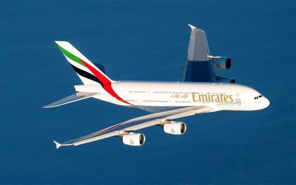 Emirates Türkiyeden kabin görevlisi alımına geliyor Maaşları...