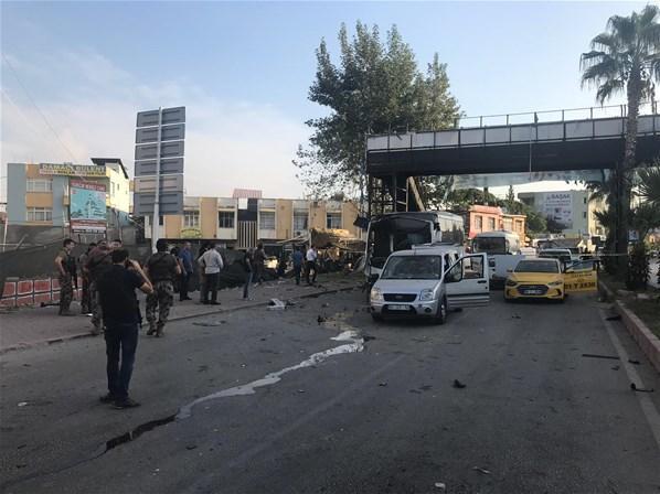 Son dakika: Adanada polis servis aracına bombalı saldırı Yaralılar var