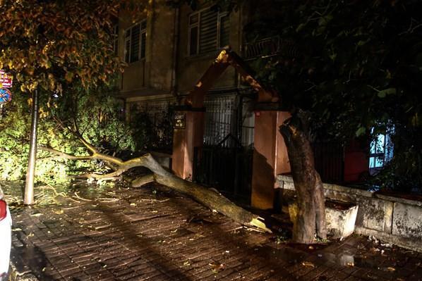 Meteorolojiden İstanbul uyarısı Gece başlayan yağış devam edecek (5 Ekim Cumartesi Meteoroloji hava durumu raporu)