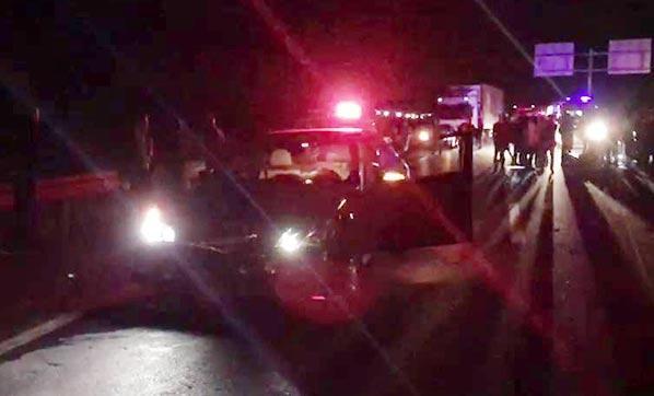 Konyada otomobil motosikletle çarpıştı: 2 ölü