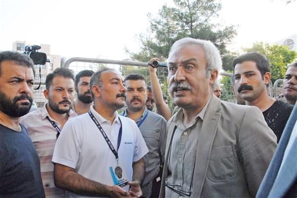 Görevden alınan 3 HDPli belediye başkanı gözaltına alındı