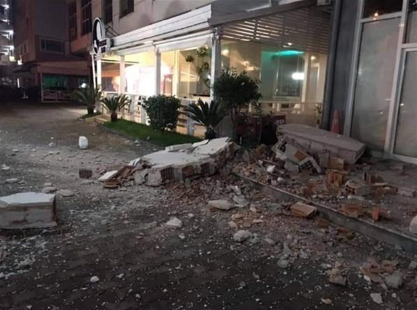 Büyük depremde Türk vatandaşların kaldığı otel çöktü