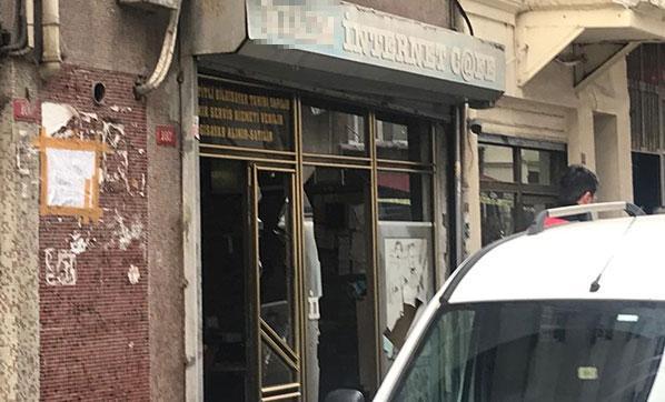 İstanbulda kafeye silahlı saldırı Yaralılar var