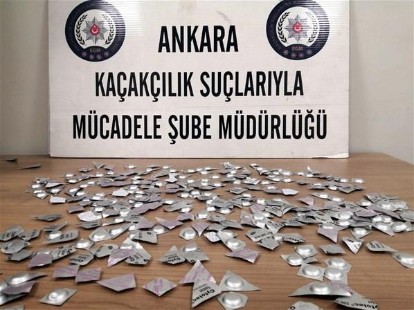 Ankarada yasaklı 300 doğum kontrol hapı gele geçirildi