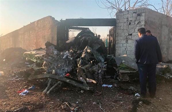 Son dakika | İran’da yolcu uçağı düştü 176 kişi öldü...