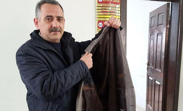 Depremzedelere gönderdiği ceketin cebinden 10 bin lira çıktı