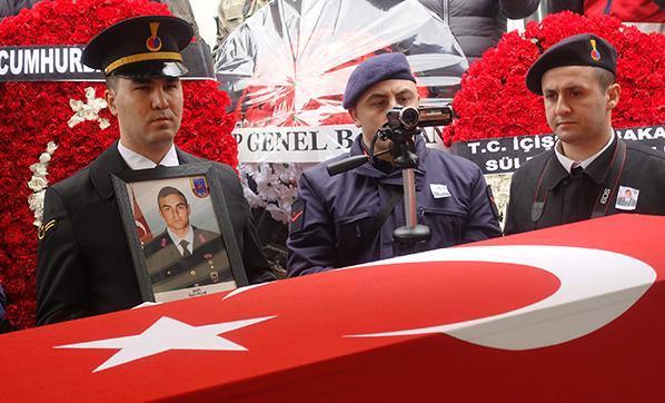Cumhurbaşkanı Erdoğan şehit olan Cihan Eratın cenaze törenine katıldı