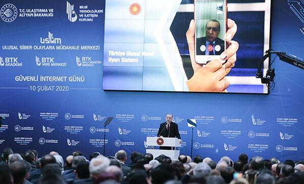 Cumhurbaşkanı Erdoğan: Sosyal medya tam bir çöplük