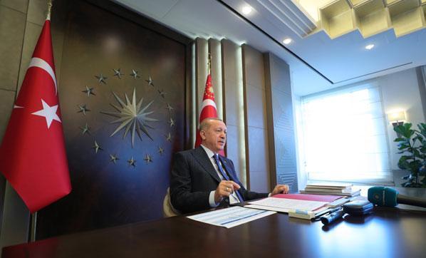 Cumhurbaşkanı Erdoğan: Alçaklar yayın yaparken CHP zevkten dört köşe izliyor