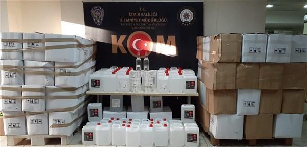 İzmirde dev operasyon Yaklaşık 8 ton sahte etil alkol ele geçirildi