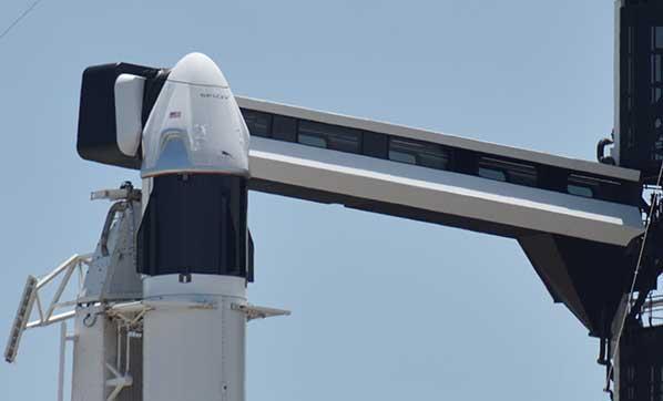 SpaceX ilk insanlı uçuşu ne zaman, saat kaçta SpaceX canlı izle