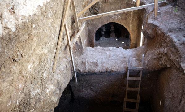 Tarihi hamamın altından başka bir hamam çıktı