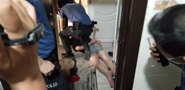 Kocasının döverek odaya kilitlediği kadını polis kurtardı