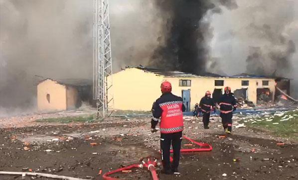 Sakaryada havai fişek fabrikasında patlama: Çok sayıda ölü ve yaralı var