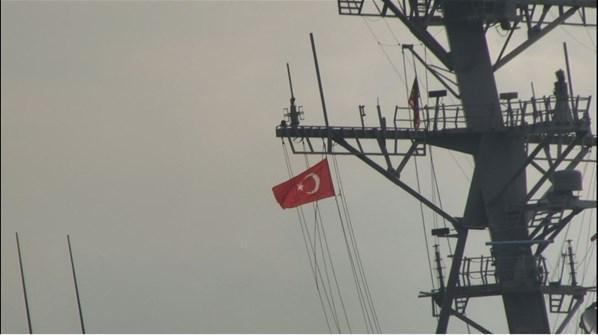 ABD savaş gemisi USS Porter İstanbul Boğazı’ndan geçti