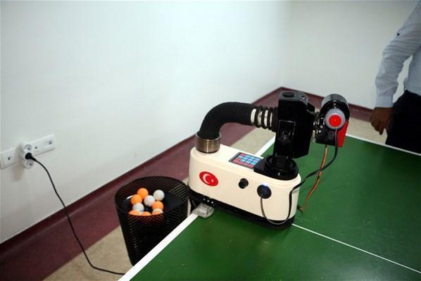 Yerli ve milli masa tenisi top atma robotu üretildi