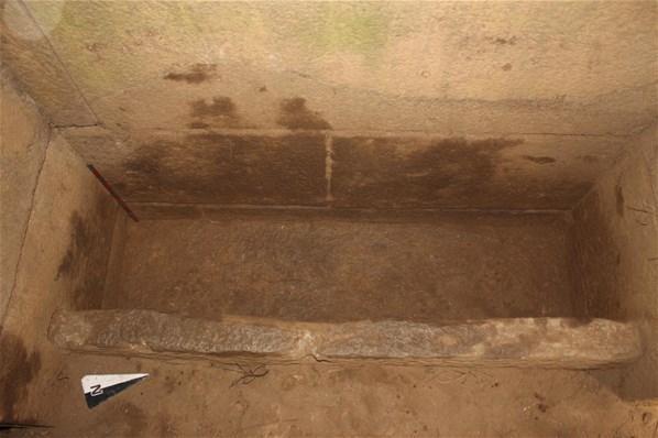 Aydında ilk kez yazıtlı oda mezar bulundu
