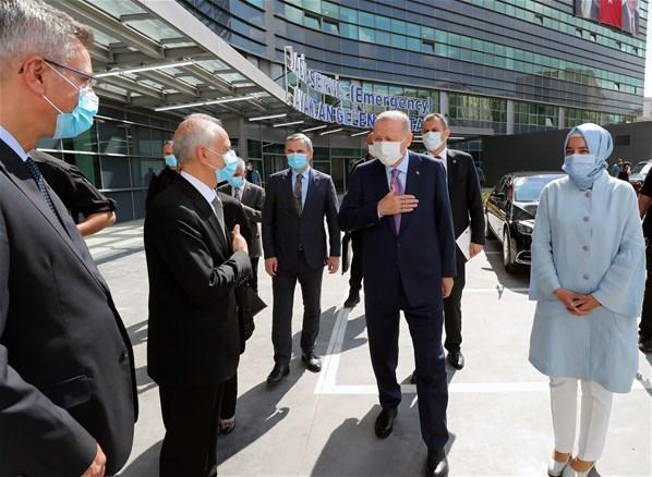 İstanbulda yeni sağlık üssü Cumhurbaşkanı Erdoğan hizmete açtı