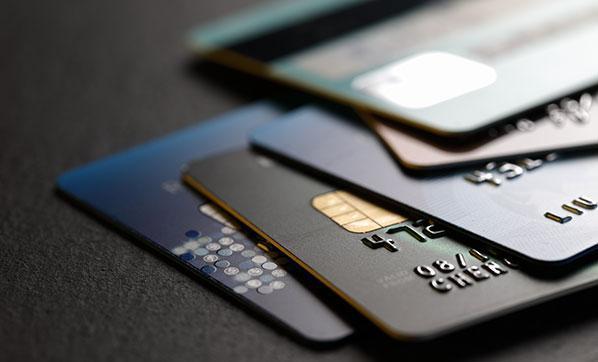 Kredi kartı kullanan, bankada hesabı olan herkesi ilgilendiriyor Ve değişiyor...