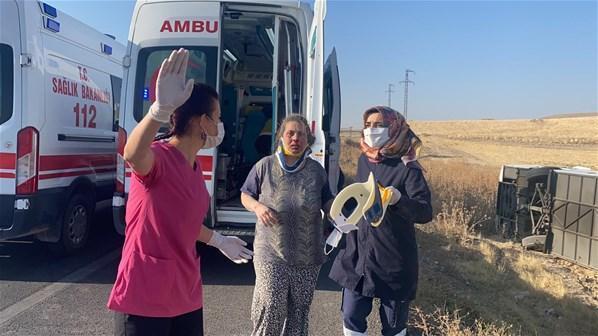 Aksarayda yolcu otobüsü devrildi: 30 yaralı