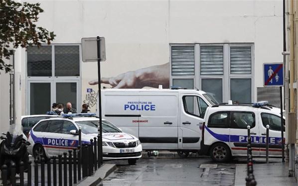 Fransada bıçaklı saldırı Kırmızı alarm verildi
